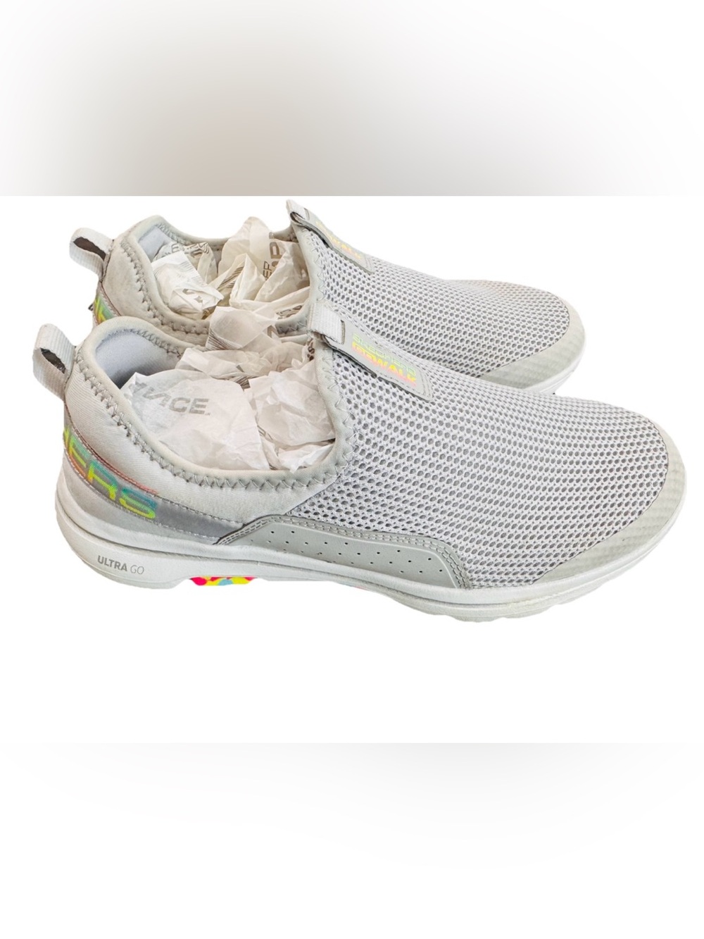 Skechers Light Gray Mesh Slip-On Womens Sneakers Go Walk 5 Parade Size 7.5